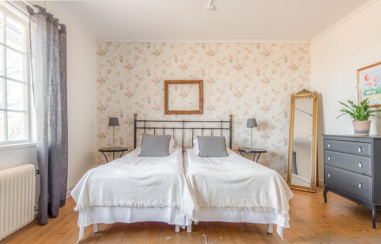 Wij Traedgardar Otel Ockelbo Dış mekan fotoğraf