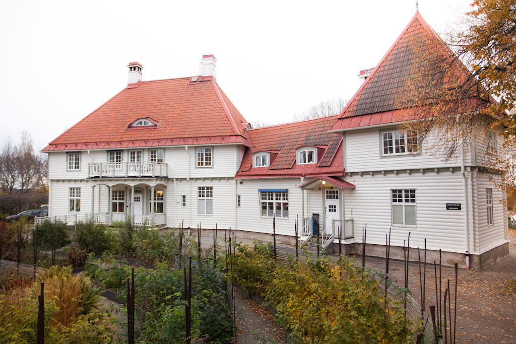 Wij Traedgardar Otel Ockelbo Dış mekan fotoğraf