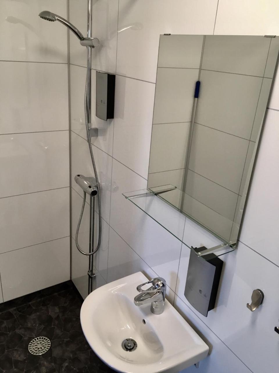 Wij Traedgardar Otel Ockelbo Dış mekan fotoğraf